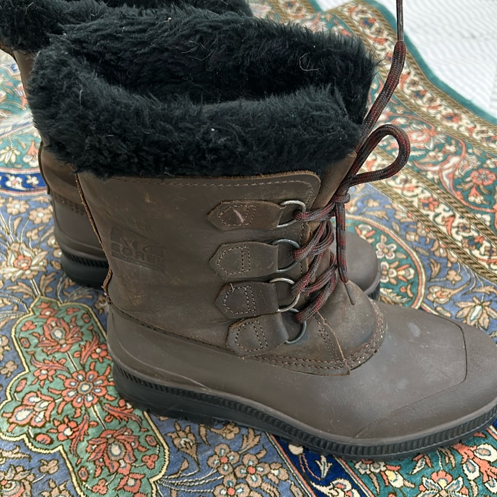 Dark Brown Women’s Sorel Cumberland Boots Size 8